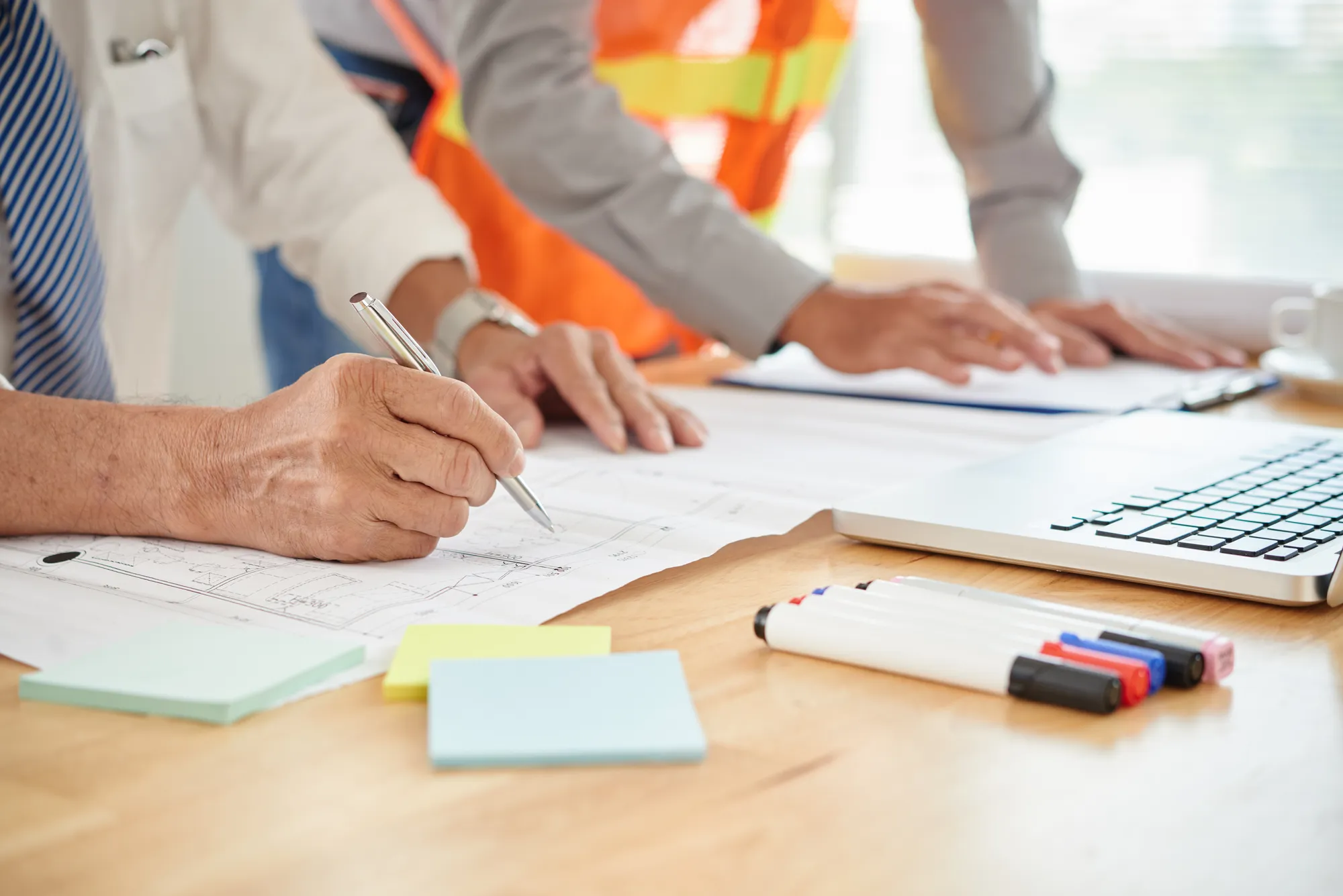ECRT prend en charge la déclaration préalable des travaux pour les projets professionnels à Brie-Comte-Robert et ses environs