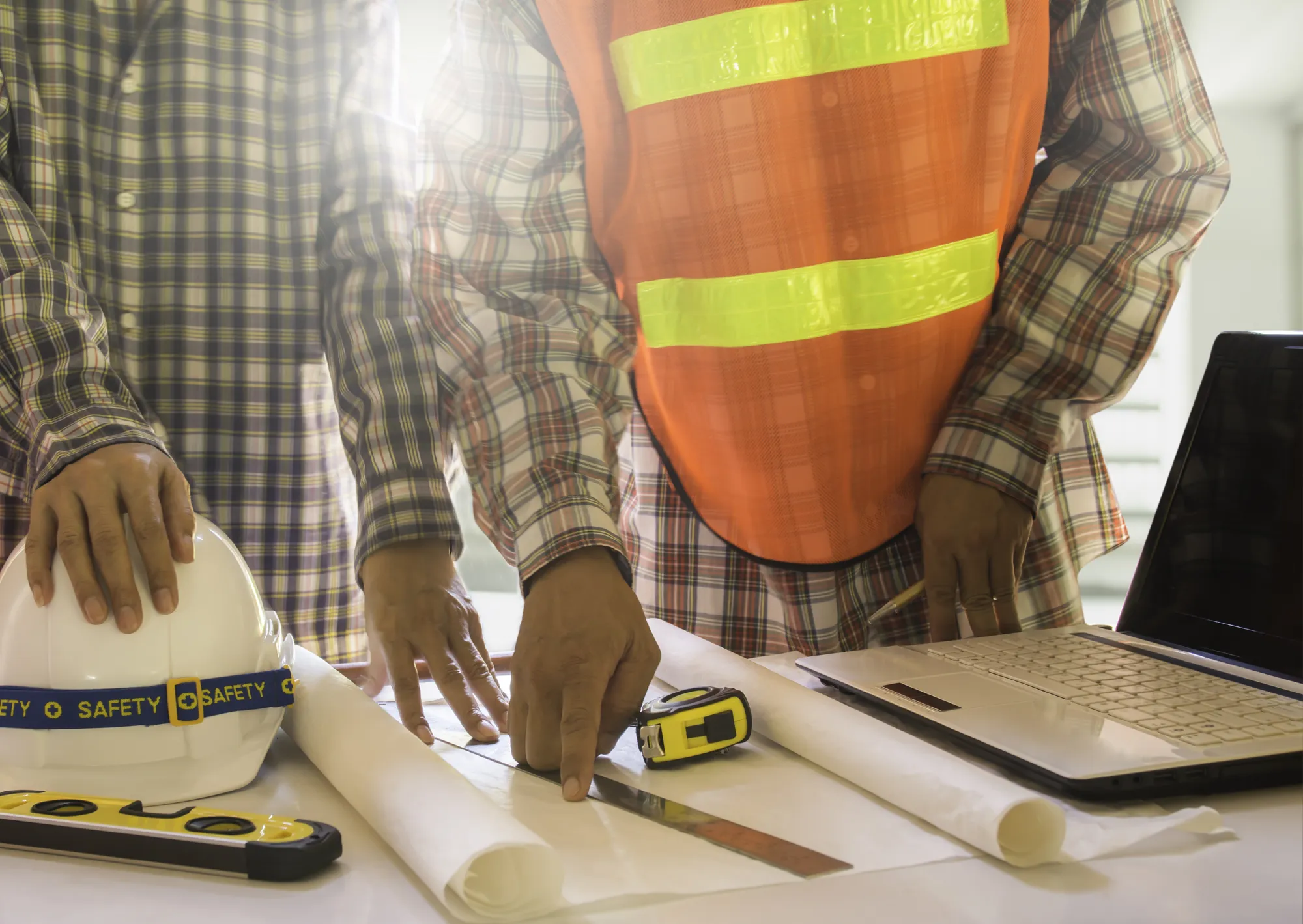 Préparation et planification de chantier par ECRT pour une gestion efficace des travaux professionnels